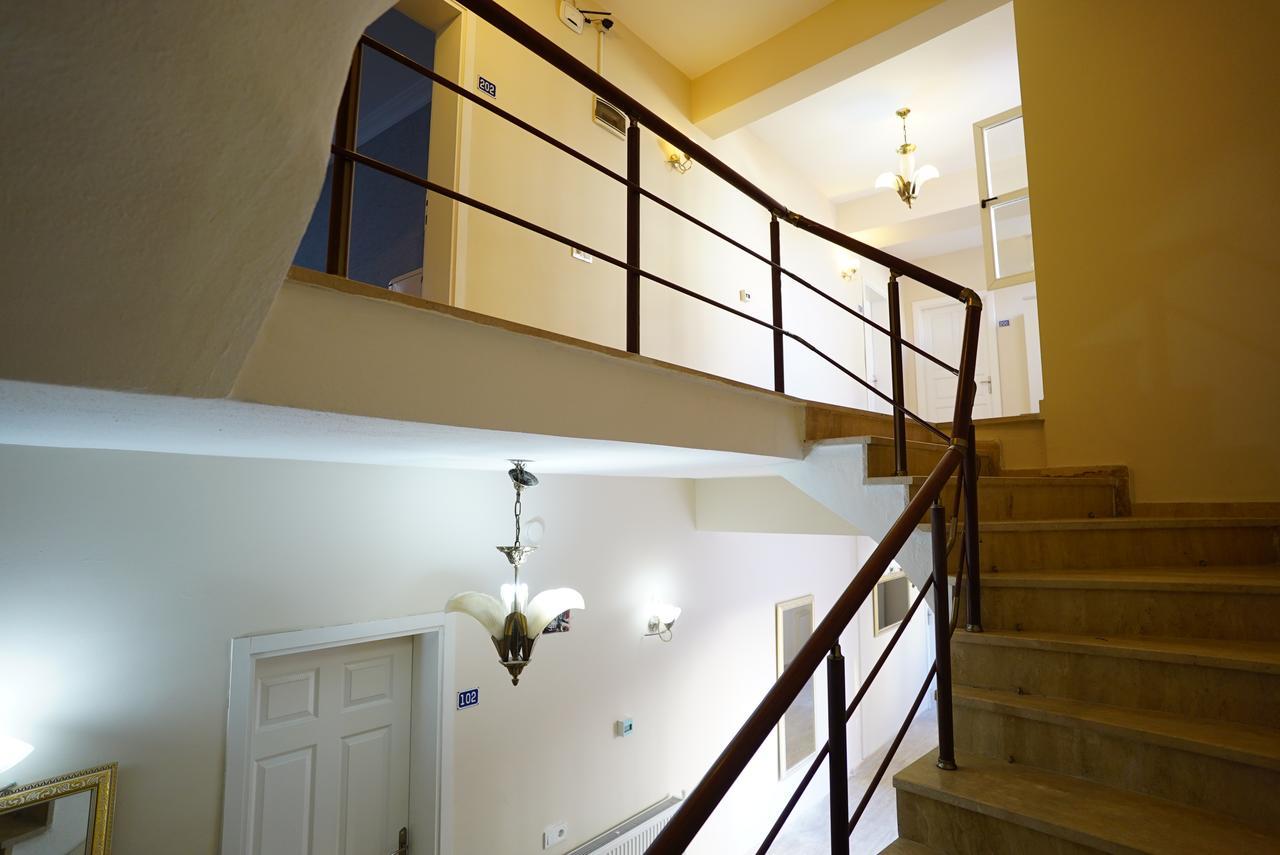 Lafontaine Konak Otel Mudanya Luaran gambar