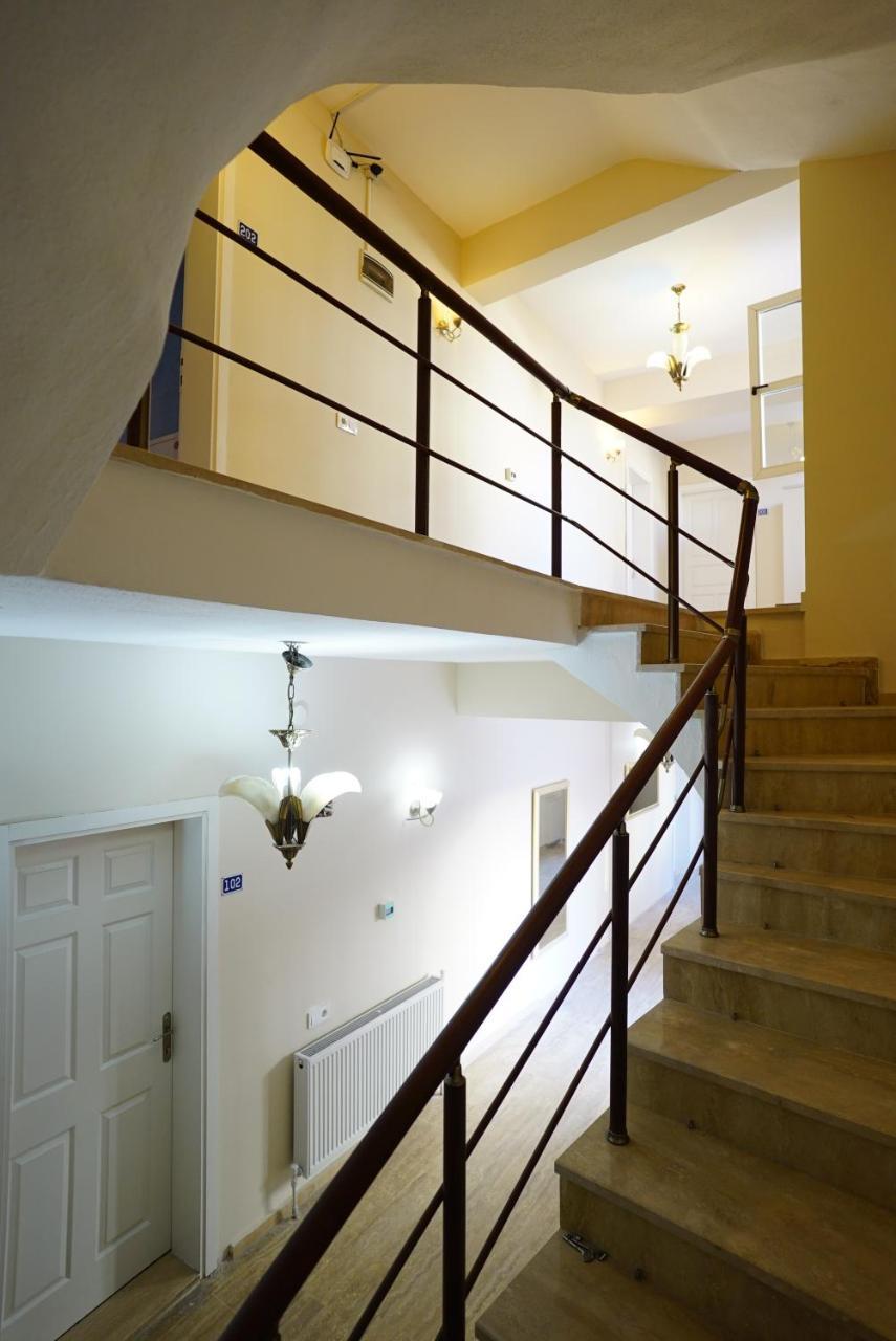 Lafontaine Konak Otel Mudanya Luaran gambar